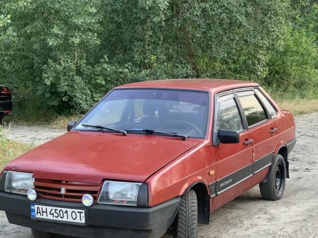 Красный ВАЗ 21099, объемом двигателя 1.5 л и пробегом 260 тыс. км за 850 $, фото 1 на Automoto.ua
