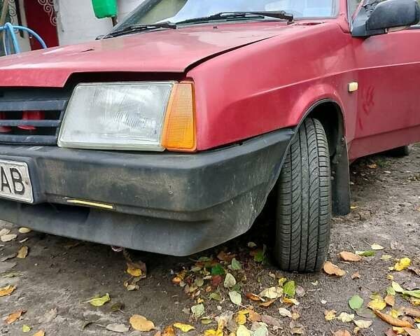 Красный ВАЗ 21099, объемом двигателя 1.5 л и пробегом 24 тыс. км за 834 $, фото 2 на Automoto.ua