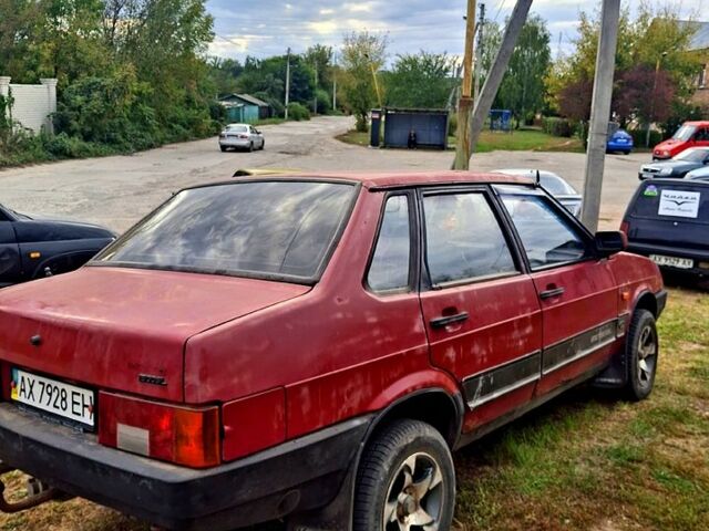 Красный ВАЗ 21099, объемом двигателя 1.5 л и пробегом 0 тыс. км за 500 $, фото 2 на Automoto.ua