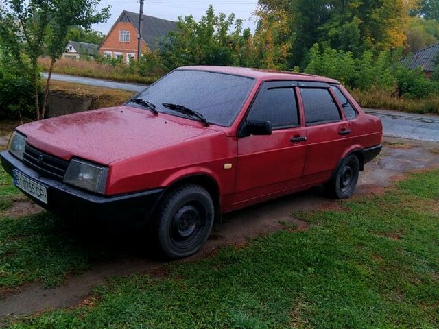 Красный ВАЗ 21099, объемом двигателя 1.5 л и пробегом 100 тыс. км за 1150 $, фото 6 на Automoto.ua
