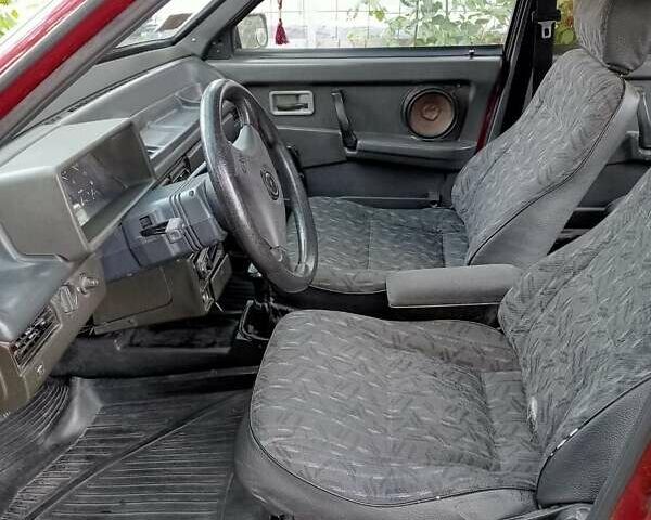Красный ВАЗ 21099, объемом двигателя 1.5 л и пробегом 69 тыс. км за 750 $, фото 1 на Automoto.ua