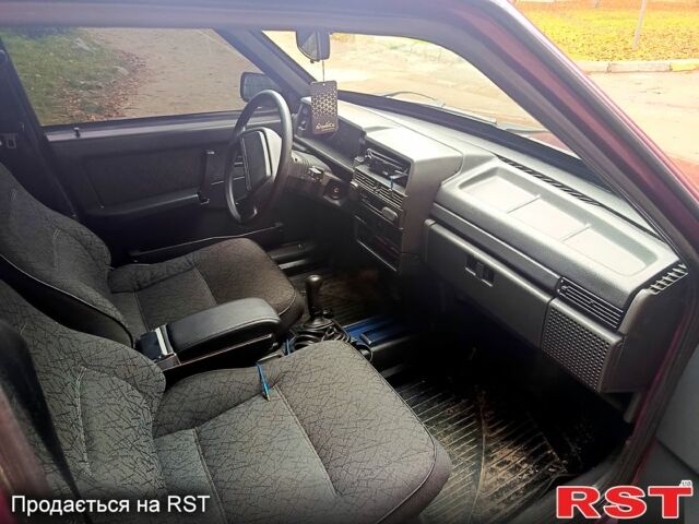 Красный ВАЗ 21099, объемом двигателя 1.5 л и пробегом 168 тыс. км за 1400 $, фото 11 на Automoto.ua