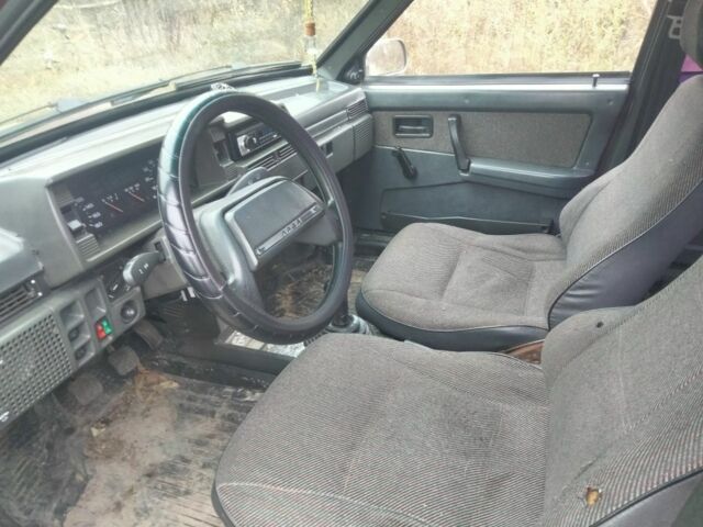 Красный ВАЗ 21099, объемом двигателя 0 л и пробегом 230 тыс. км за 650 $, фото 6 на Automoto.ua