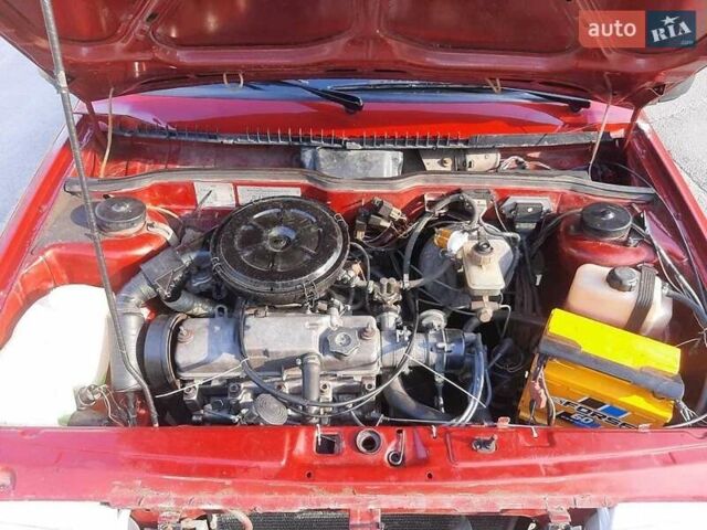 Червоний ВАЗ 21099, об'ємом двигуна 1.5 л та пробігом 230 тис. км за 1300 $, фото 4 на Automoto.ua