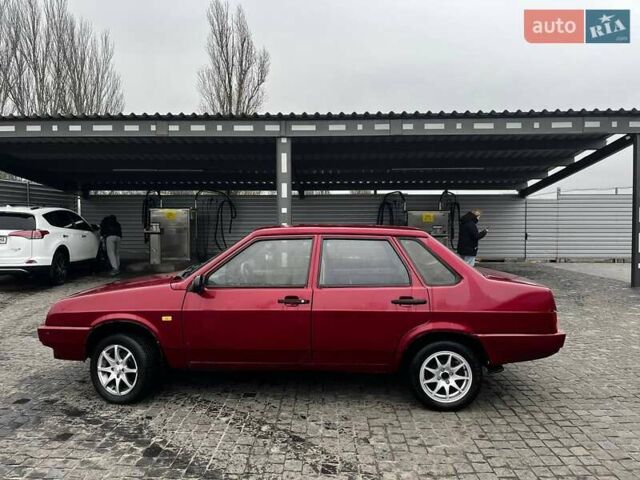 Червоний ВАЗ 21099, об'ємом двигуна 1.6 л та пробігом 157 тис. км за 1350 $, фото 1 на Automoto.ua