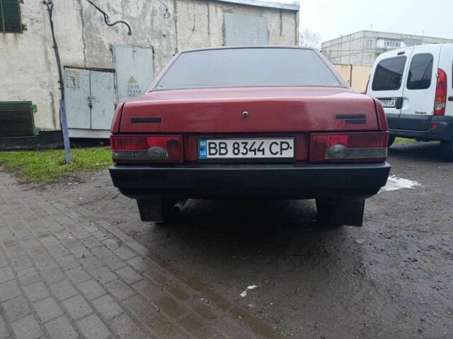Красный ВАЗ 21099, объемом двигателя 1.5 л и пробегом 300 тыс. км за 1400 $, фото 5 на Automoto.ua