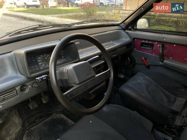 Красный ВАЗ 21099, объемом двигателя 1.5 л и пробегом 138 тыс. км за 600 $, фото 4 на Automoto.ua