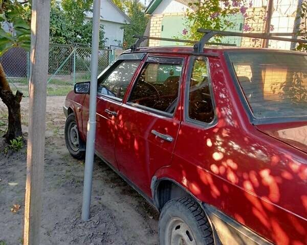 Красный ВАЗ 21099, объемом двигателя 1.5 л и пробегом 69 тыс. км за 750 $, фото 5 на Automoto.ua
