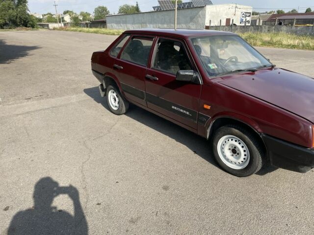 Красный ВАЗ 21099, объемом двигателя 1.5 л и пробегом 30 тыс. км за 1150 $, фото 2 на Automoto.ua