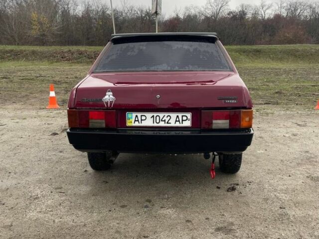 Красный ВАЗ 21099, объемом двигателя 1.5 л и пробегом 250 тыс. км за 1150 $, фото 2 на Automoto.ua