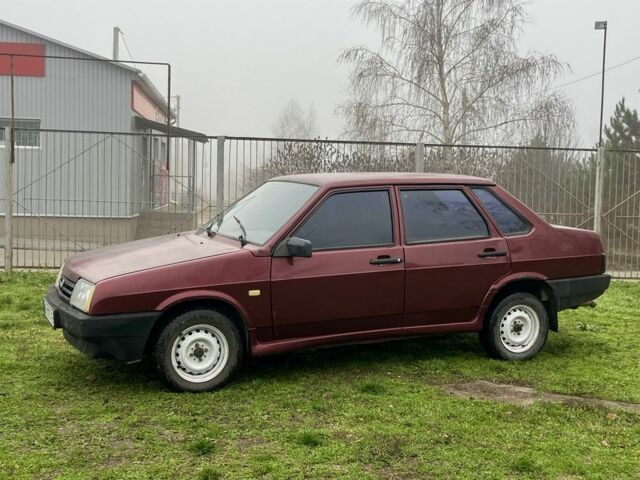 Красный ВАЗ 21099, объемом двигателя 1.5 л и пробегом 215 тыс. км за 1300 $, фото 4 на Automoto.ua