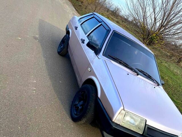 Красный ВАЗ 21099, объемом двигателя 1.5 л и пробегом 300 тыс. км за 1650 $, фото 4 на Automoto.ua