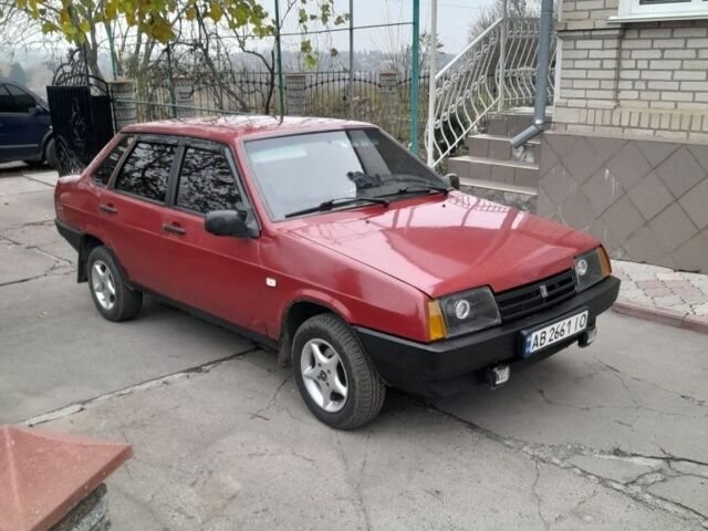 Красный ВАЗ 21099, объемом двигателя 1.5 л и пробегом 123 тыс. км за 2100 $, фото 1 на Automoto.ua