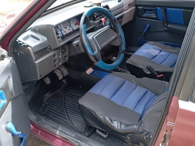 Красный ВАЗ 21099, объемом двигателя 1.5 л и пробегом 153 тыс. км за 1700 $, фото 1 на Automoto.ua