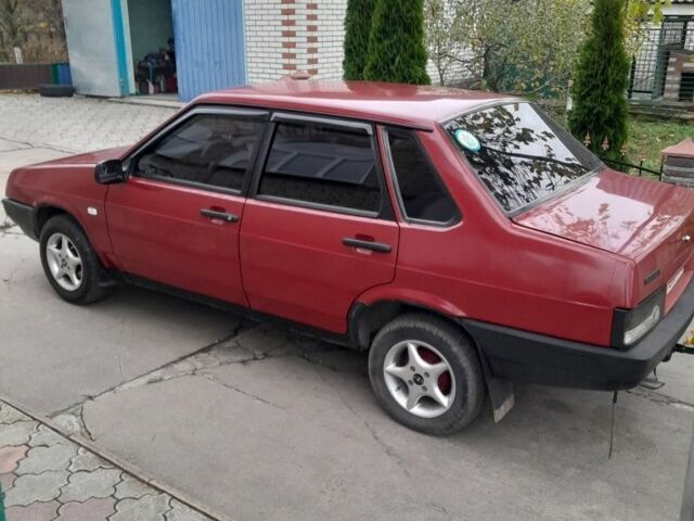 Красный ВАЗ 21099, объемом двигателя 1.5 л и пробегом 123 тыс. км за 2100 $, фото 3 на Automoto.ua