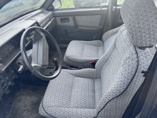 Красный ВАЗ 21099, объемом двигателя 1.5 л и пробегом 65 тыс. км за 1250 $, фото 4 на Automoto.ua