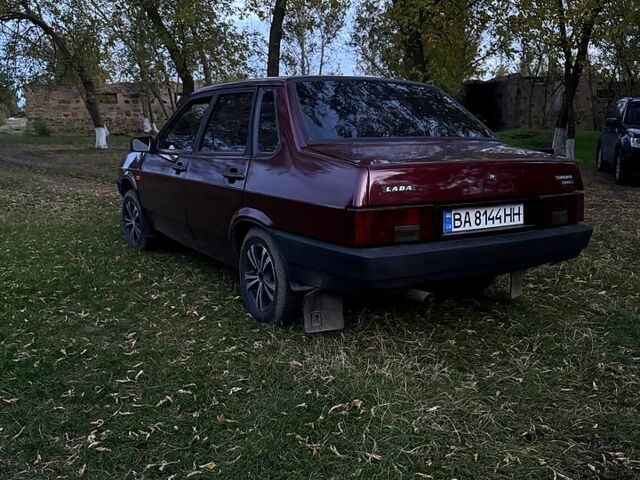 Красный ВАЗ 21099, объемом двигателя 1.5 л и пробегом 200 тыс. км за 1900 $, фото 6 на Automoto.ua