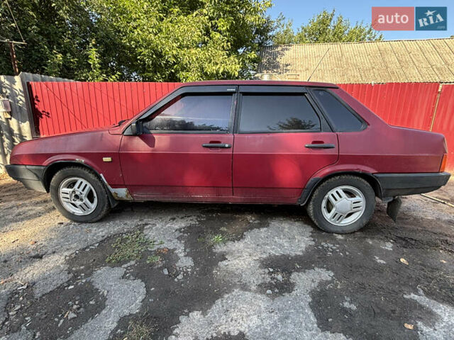 Червоний ВАЗ 21099, об'ємом двигуна 1.5 л та пробігом 263 тис. км за 2500 $, фото 2 на Automoto.ua
