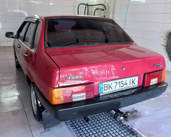 Красный ВАЗ 21099, объемом двигателя 1.5 л и пробегом 185 тыс. км за 1500 $, фото 3 на Automoto.ua