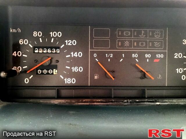 Красный ВАЗ 21099, объемом двигателя 1.5 л и пробегом 222 тыс. км за 1950 $, фото 1 на Automoto.ua