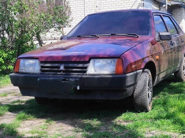 Красный ВАЗ 21099, объемом двигателя 1.5 л и пробегом 200 тыс. км за 952 $, фото 1 на Automoto.ua