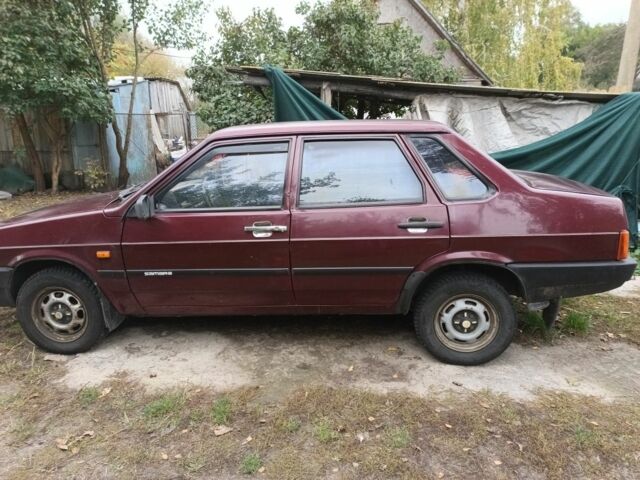 ВАЗ 21099 2005 в Синельниковом на Automoto.ua Красный ВАЗ 21099, объемом двигателя 1.5 л и пробегом 250 тыс. км за 1600 $, фото 5 на Automoto.ua