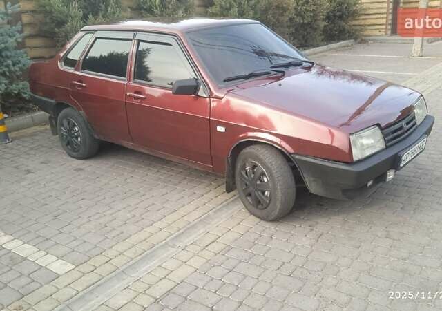 Красный ВАЗ 21099, объемом двигателя 1.5 л и пробегом 250 тыс. км за 1750 $, фото 6 на Automoto.ua
