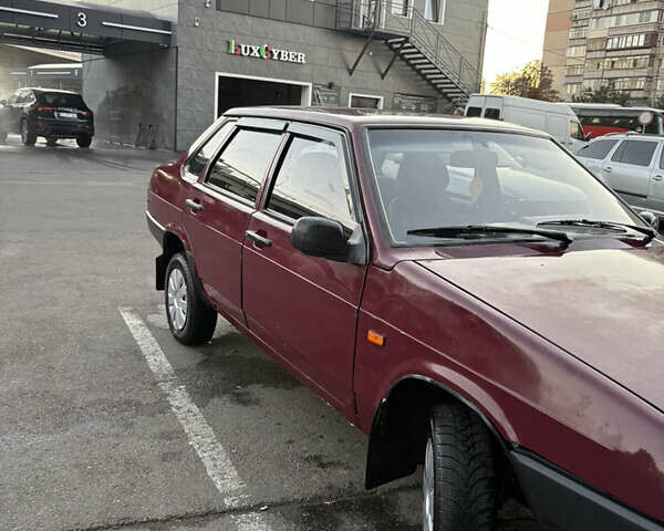Красный ВАЗ 21099, объемом двигателя 1.6 л и пробегом 280 тыс. км за 1400 $, фото 1 на Automoto.ua