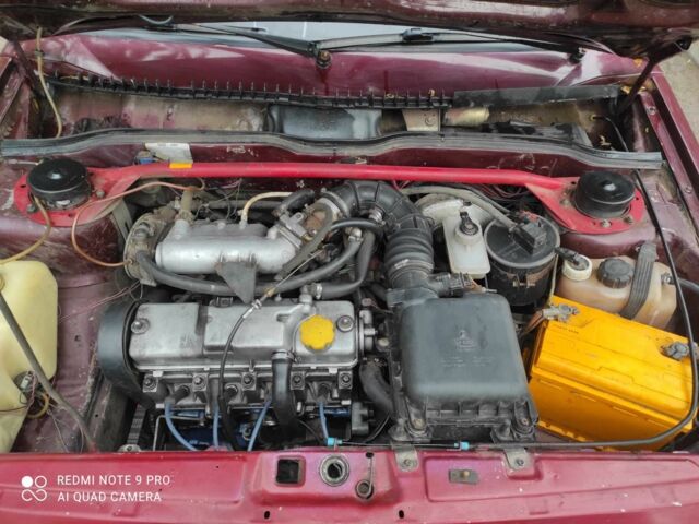 Красный ВАЗ 21099, объемом двигателя 1.5 л и пробегом 200 тыс. км за 952 $, фото 5 на Automoto.ua