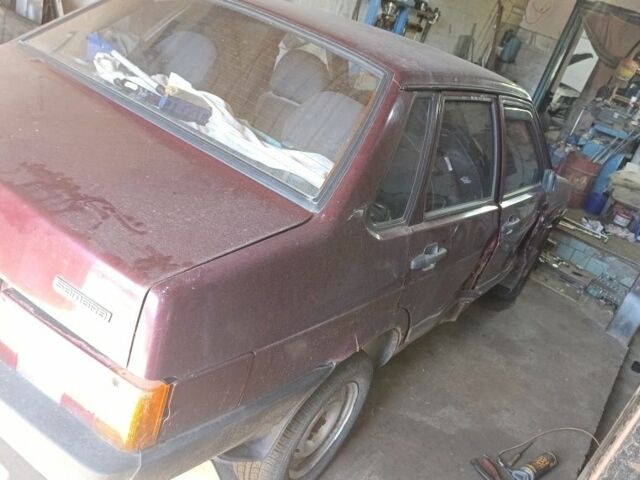 Червоний ВАЗ 21099, об'ємом двигуна 1.5 л та пробігом 203 тис. км за 450 $, фото 5 на Automoto.ua