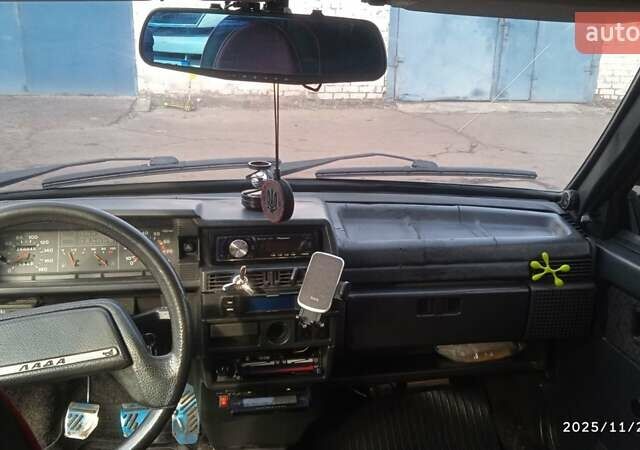 Красный ВАЗ 21099, объемом двигателя 1.5 л и пробегом 250 тыс. км за 1750 $, фото 7 на Automoto.ua