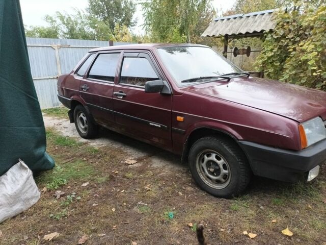 ВАЗ 21099 2005 в Синельниковом на Automoto.ua Красный ВАЗ 21099, объемом двигателя 1.5 л и пробегом 250 тыс. км за 1600 $, фото 3 на Automoto.ua