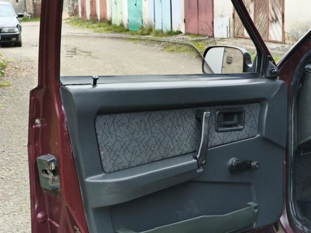 Красный ВАЗ 21099, объемом двигателя 1.5 л и пробегом 163 тыс. км за 999 $, фото 13 на Automoto.ua