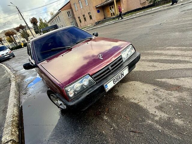 Красный ВАЗ 21099, объемом двигателя 1.6 л и пробегом 250 тыс. км за 2200 $, фото 3 на Automoto.ua