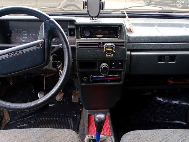 Червоний ВАЗ 21099, об'ємом двигуна 1.5 л та пробігом 215 тис. км за 1600 $, фото 3 на Automoto.ua