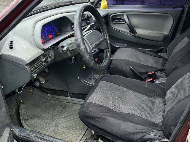 Красный ВАЗ 21099, объемом двигателя 1.5 л и пробегом 200 тыс. км за 1542 $, фото 5 на Automoto.ua