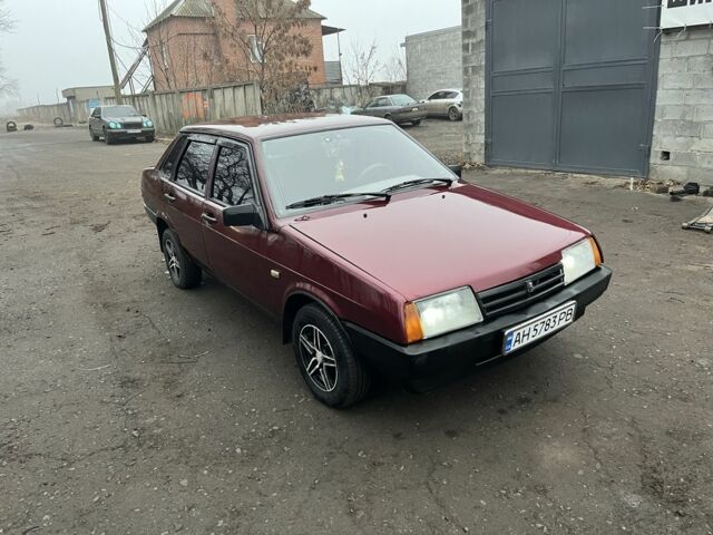 Красный ВАЗ 21099, объемом двигателя 1.5 л и пробегом 200 тыс. км за 1542 $, фото 1 на Automoto.ua