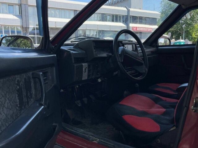 Красный ВАЗ 21099, объемом двигателя 1.5 л и пробегом 250 тыс. км за 1150 $, фото 4 на Automoto.ua