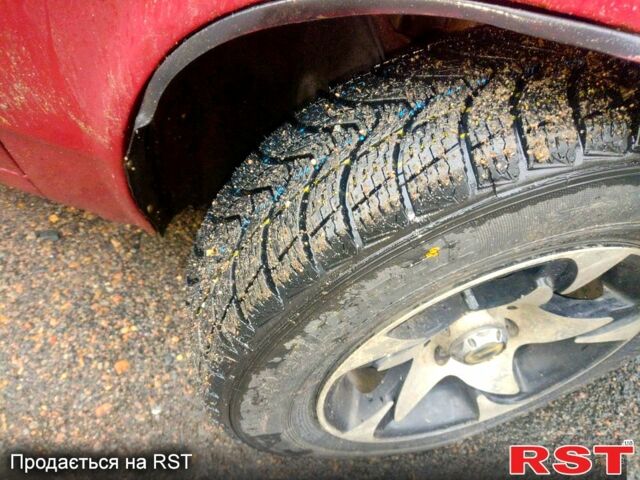 Красный ВАЗ 21099, объемом двигателя 1.5 л и пробегом 180 тыс. км за 1600 $, фото 5 на Automoto.ua