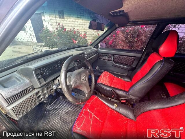 Красный ВАЗ 21099, объемом двигателя 1.5 л и пробегом 95 тыс. км за 1600 $, фото 5 на Automoto.ua