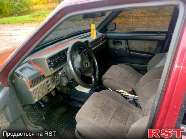 Красный ВАЗ 21099, объемом двигателя 1.5 л и пробегом 180 тыс. км за 1600 $, фото 7 на Automoto.ua