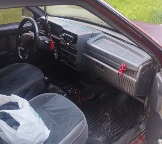 Красный ВАЗ 21099, объемом двигателя 0 л и пробегом 181 тыс. км за 1000 $, фото 2 на Automoto.ua