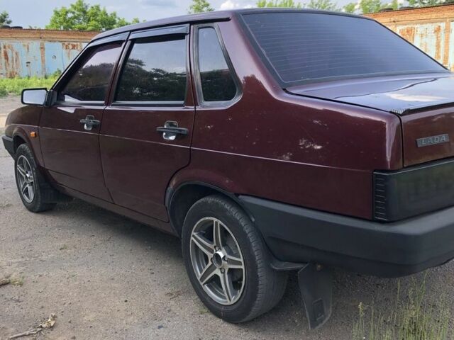Червоний ВАЗ 21099, об'ємом двигуна 1.5 л та пробігом 156 тис. км за 2600 $, фото 4 на Automoto.ua