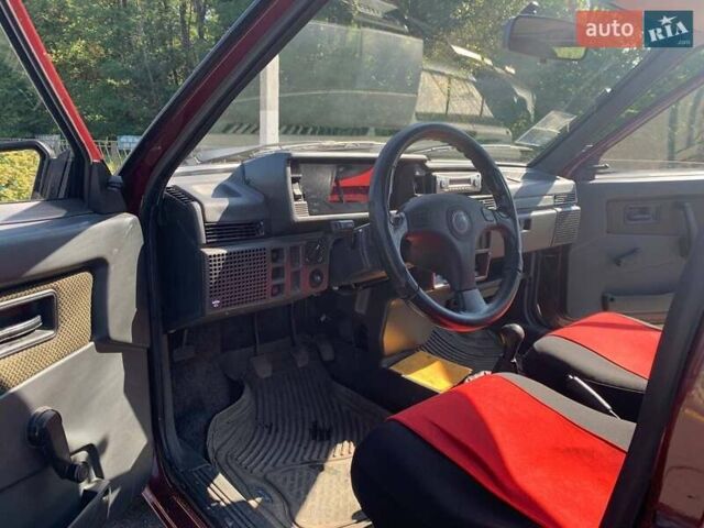 Красный ВАЗ 21099, объемом двигателя 1.5 л и пробегом 32 тыс. км за 3000 $, фото 5 на Automoto.ua