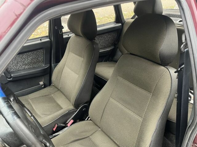 Красный ВАЗ 21099, объемом двигателя 1.5 л и пробегом 100 тыс. км за 798 $, фото 4 на Automoto.ua