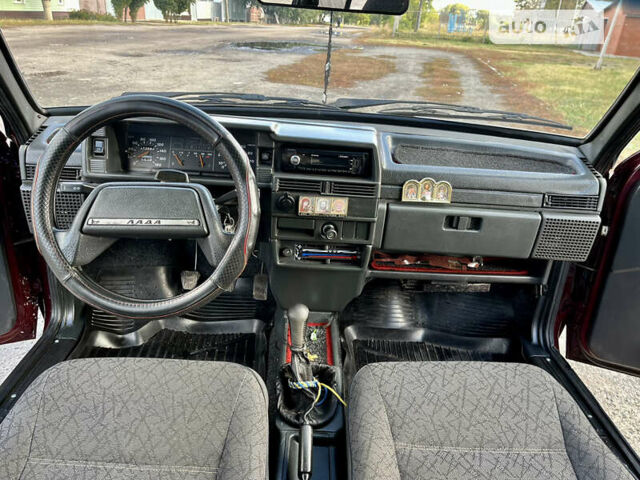 Червоний ВАЗ 21099, об'ємом двигуна 1.5 л та пробігом 172 тис. км за 1999 $, фото 23 на Automoto.ua