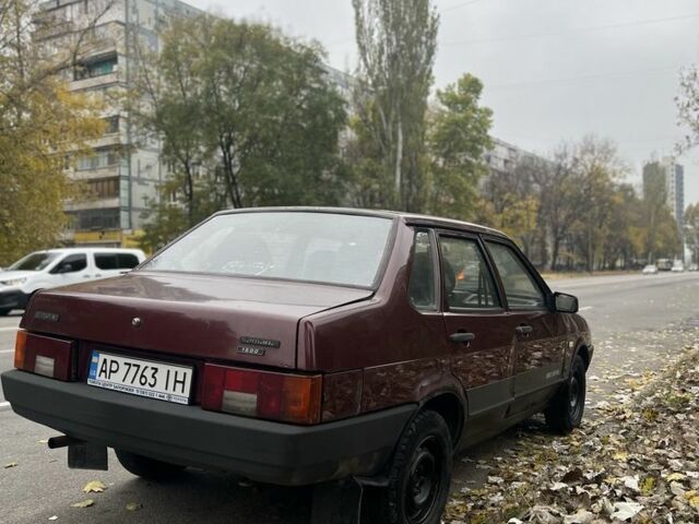 Красный ВАЗ 21099, объемом двигателя 1.5 л и пробегом 100 тыс. км за 798 $, фото 3 на Automoto.ua
