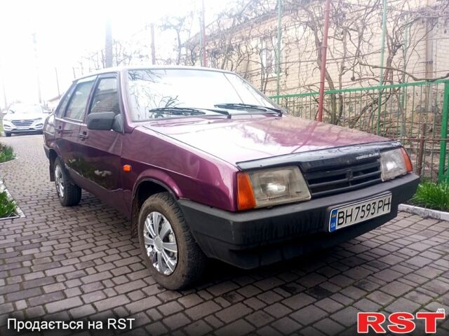 Красный ВАЗ 21099, объемом двигателя 1.5 л и пробегом 100 тыс. км за 2200 $, фото 1 на Automoto.ua