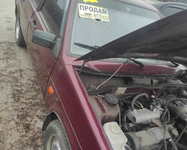 Красный ВАЗ 21099, объемом двигателя 1.5 л и пробегом 140 тыс. км за 2041 $, фото 1 на Automoto.ua