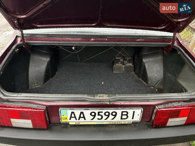 Красный ВАЗ 21099, объемом двигателя 1.6 л и пробегом 305 тыс. км за 1300 $, фото 6 на Automoto.ua